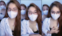 Phim Hai em teen mới lớn livestream show hàng cực phê Part 1 - Xem phim VLXX miễn phí